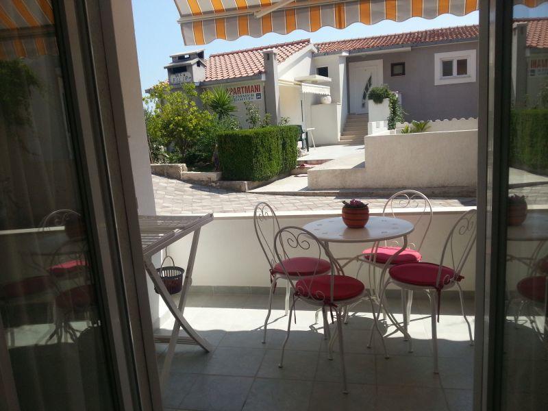 Filip Apartment 奥米什 外观 照片